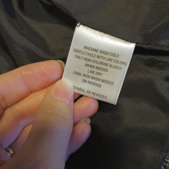 Style & Co. Women's Small Zip-up Vest w/zip pockets - Black and Heather Gray - Picture 4 of 5